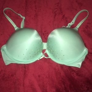 VICTORIAS SECRET MINT GREEN ADDS 2 CUPS BRA 34B